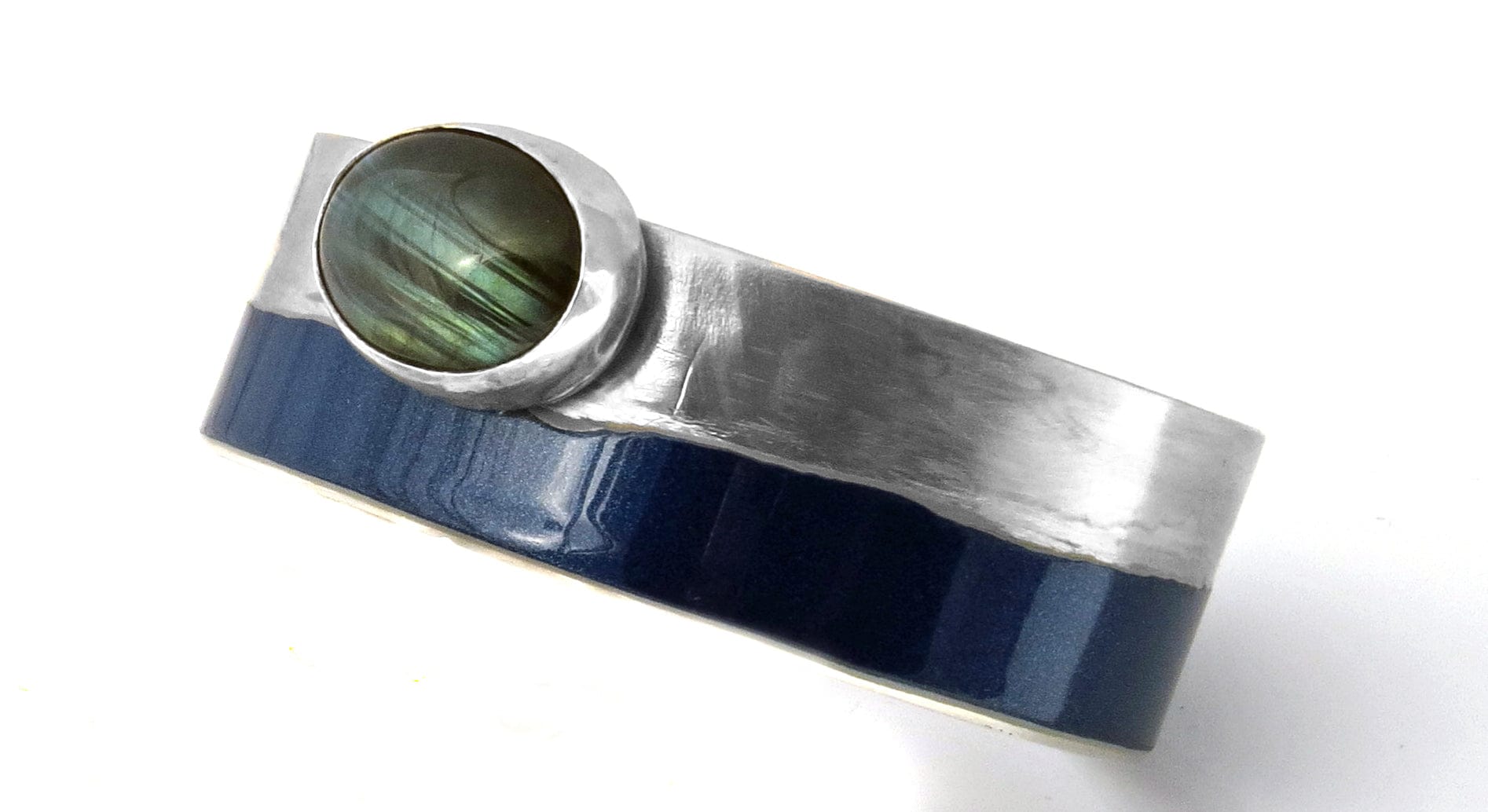 360 Modena Labradorite Cuff